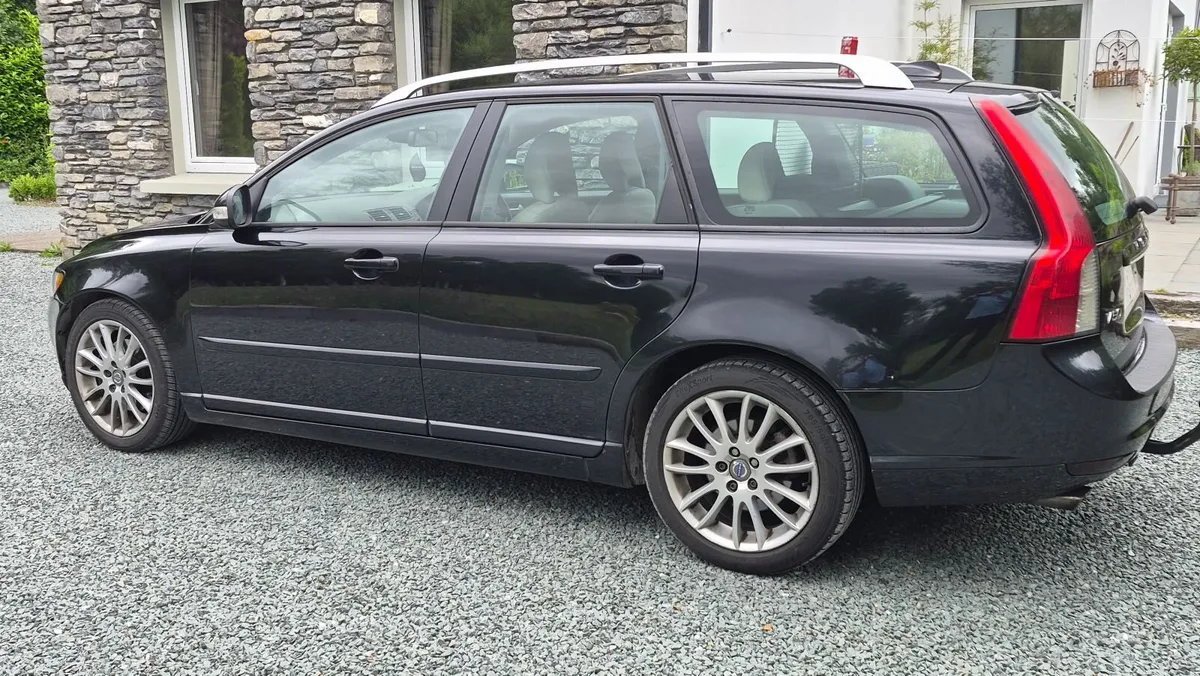 Volvo V50 2011 - Image 3