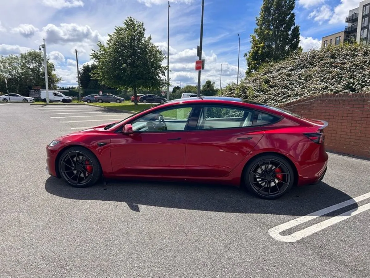 2024 Tesla Model 3 performance - Image 3