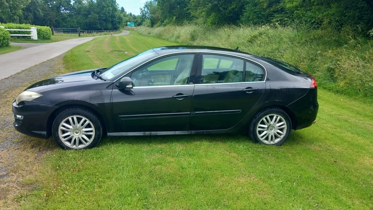 Renault Laguna 2011 - Image 2