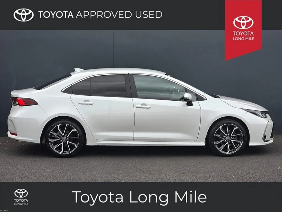 Toyota Corolla 1.8 Hybrid Sol 4dr - Image 4