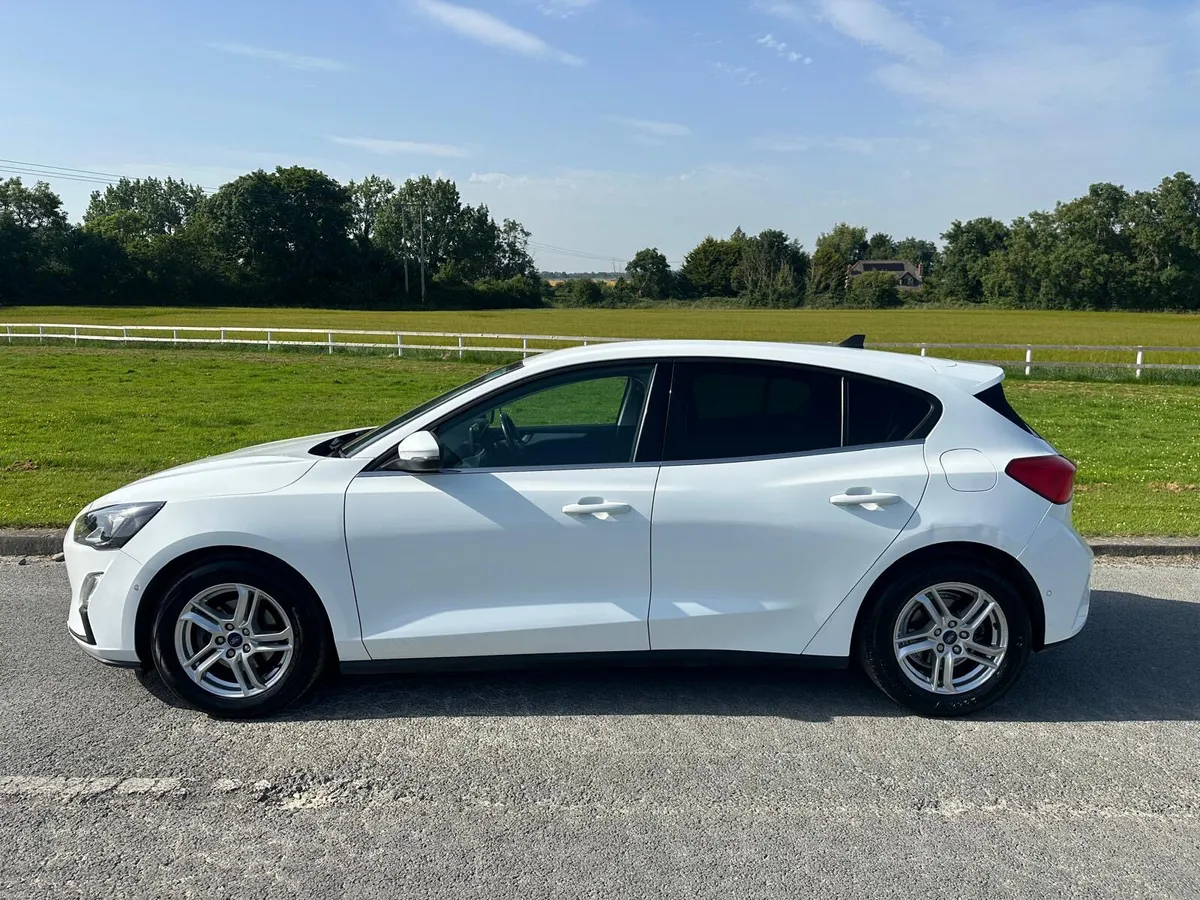 Ford Focus 2021 - Image 4
