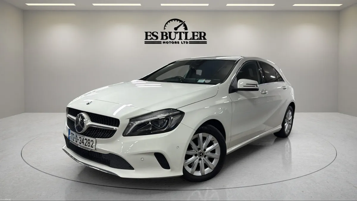 2017 Mercedes-Benz A180 1.6L AUTO ONLY 79,200 KMS - Image 1