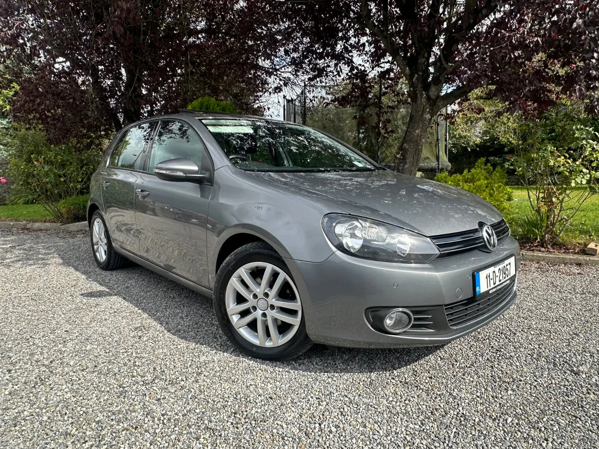 Volkswagen Golf Highline S/R & Sports Seats - Image 1