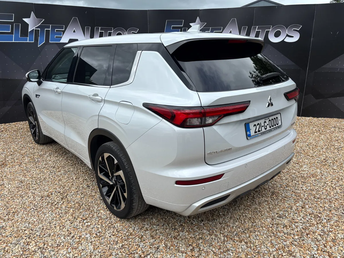 Mitsubishi Outlander Instyle PHEV 2022 - Image 4