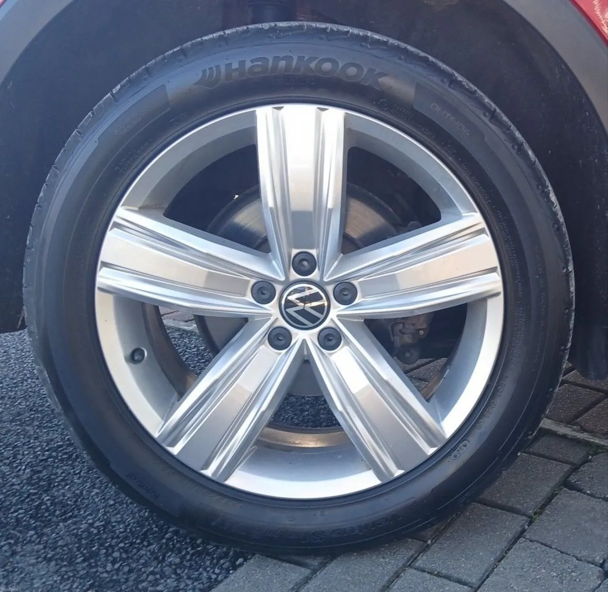 Volkswagen Tiguan Elegance 2.0 TDI 150HP  *SAT NAV - Image 6
