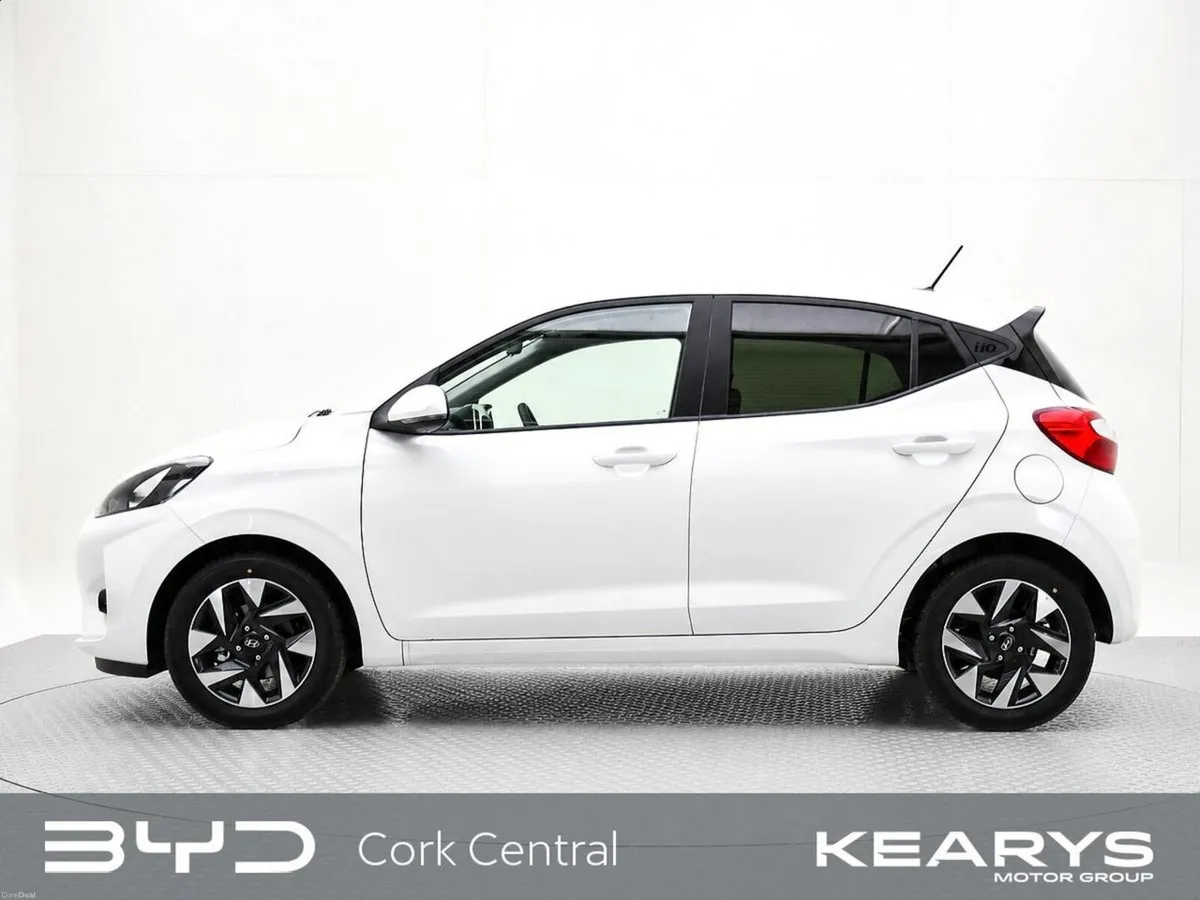 Hyundai i10 Deluxe Plus, “Like New” - Image 3