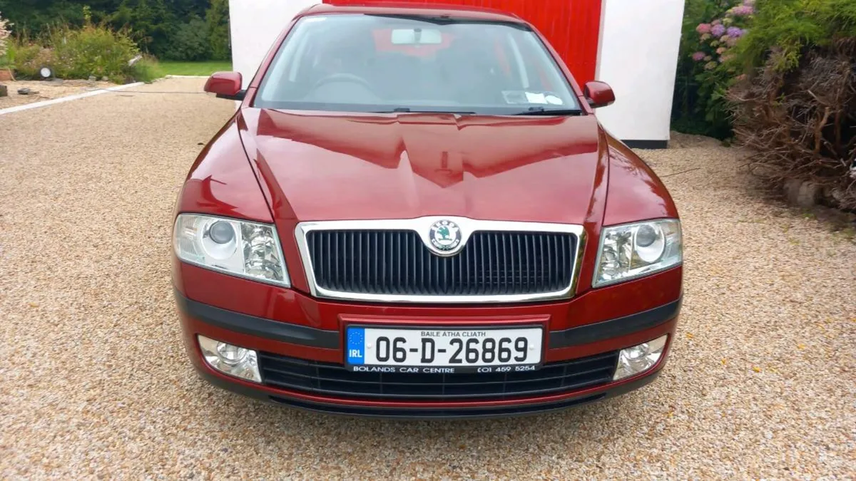 Skoda Octavia 1.4 petrol with long NCT and Tax - Image 2