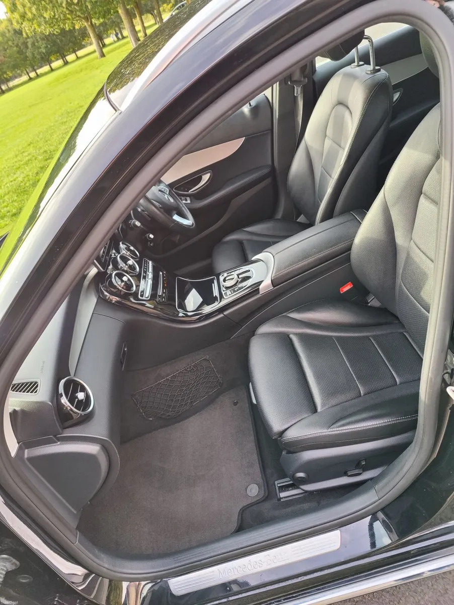 Mercedes-Benz C350e (172) - Image 2
