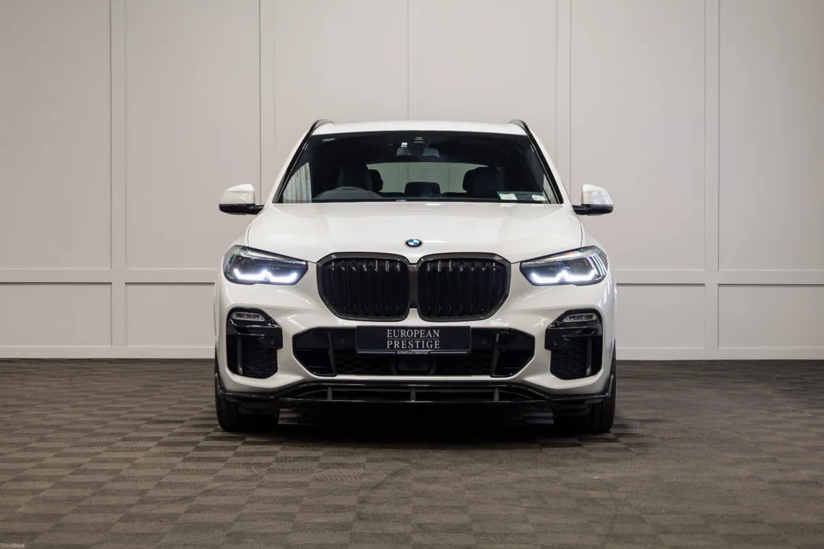 192 BMW X5 X-Drive 30d M-Sport - Image 2