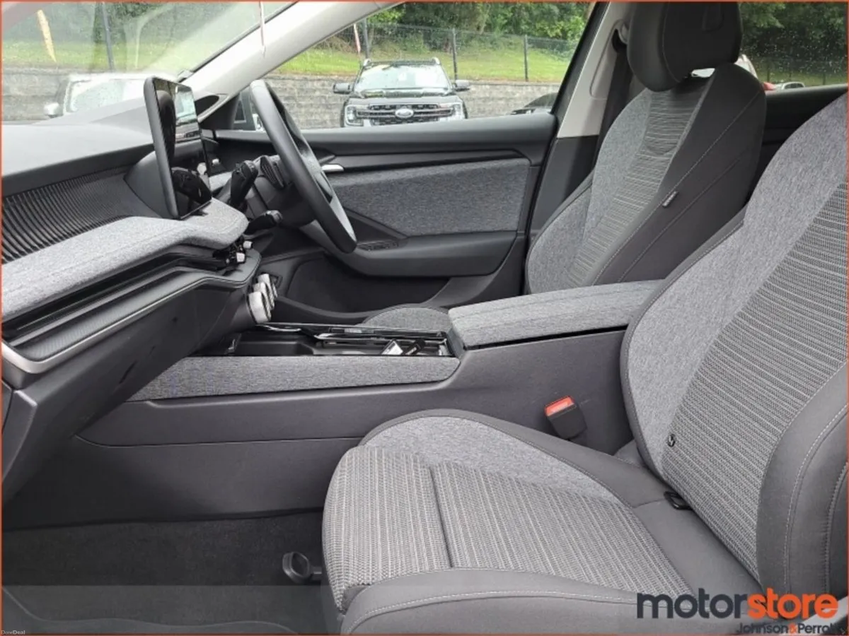 Skoda Superb Superb Se Technlogy Iv Phev Sa  SE Te - Image 3