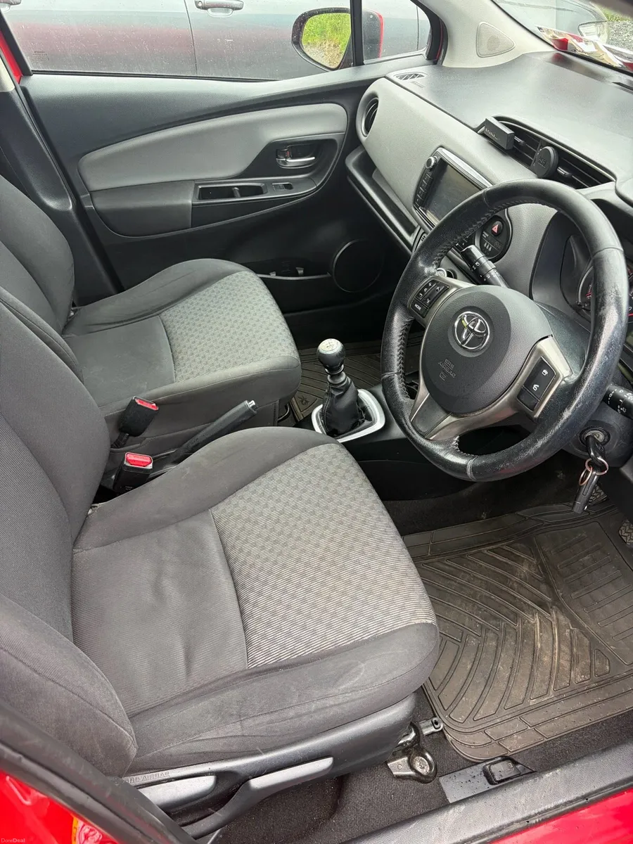 2015 Toyota Yaris D4D - Image 4