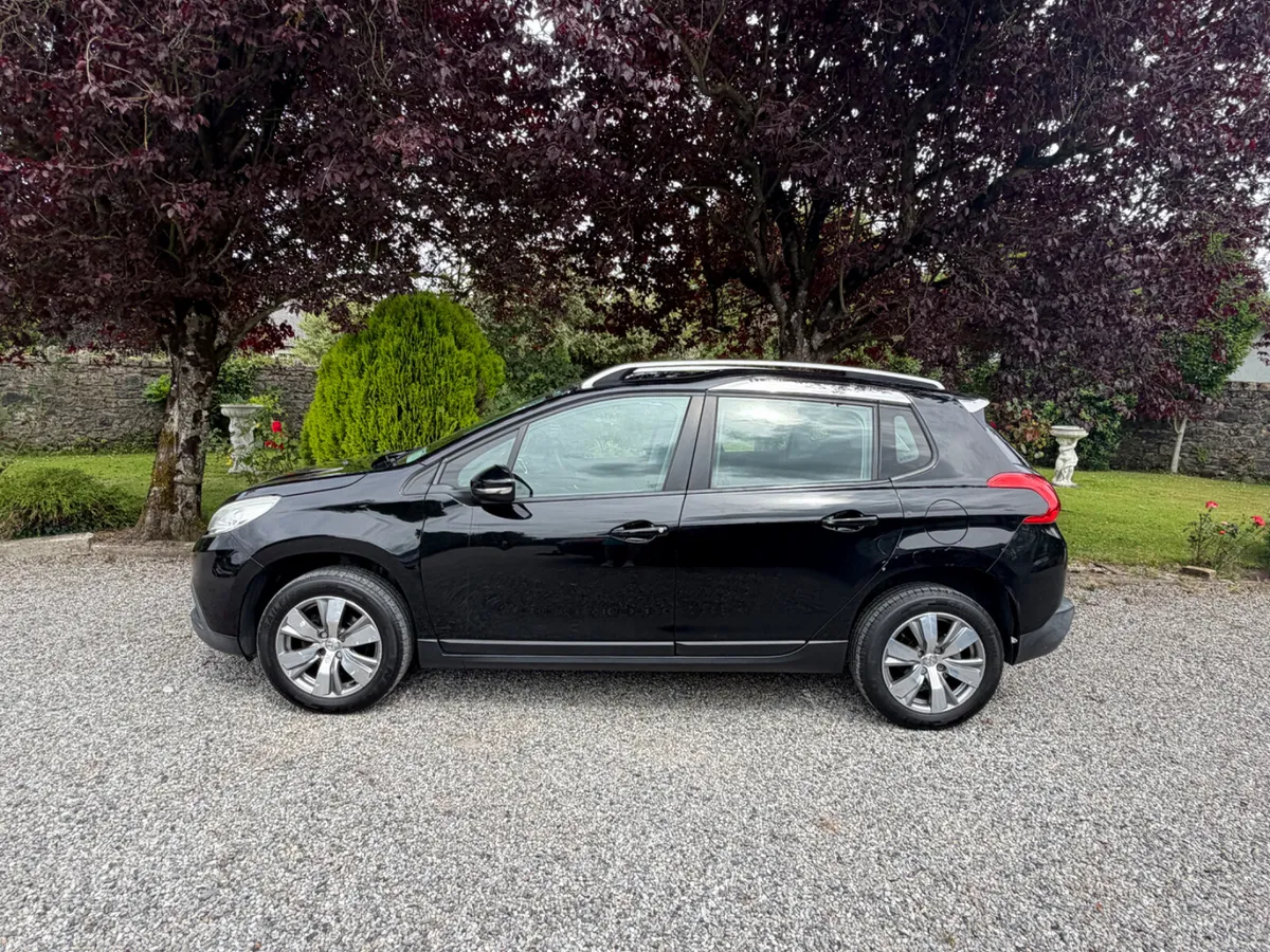 Peugeot 2008 - Image 6