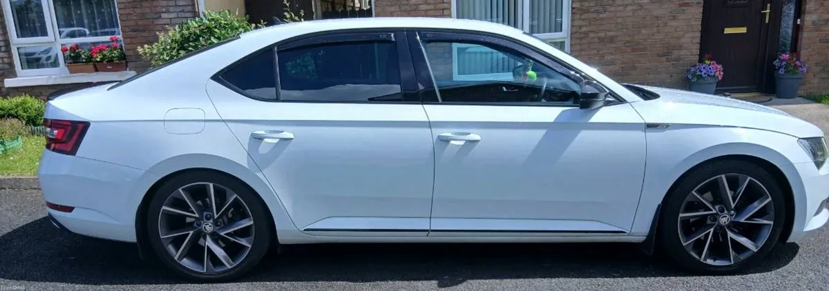 2018 skoda superb sportline - Image 1