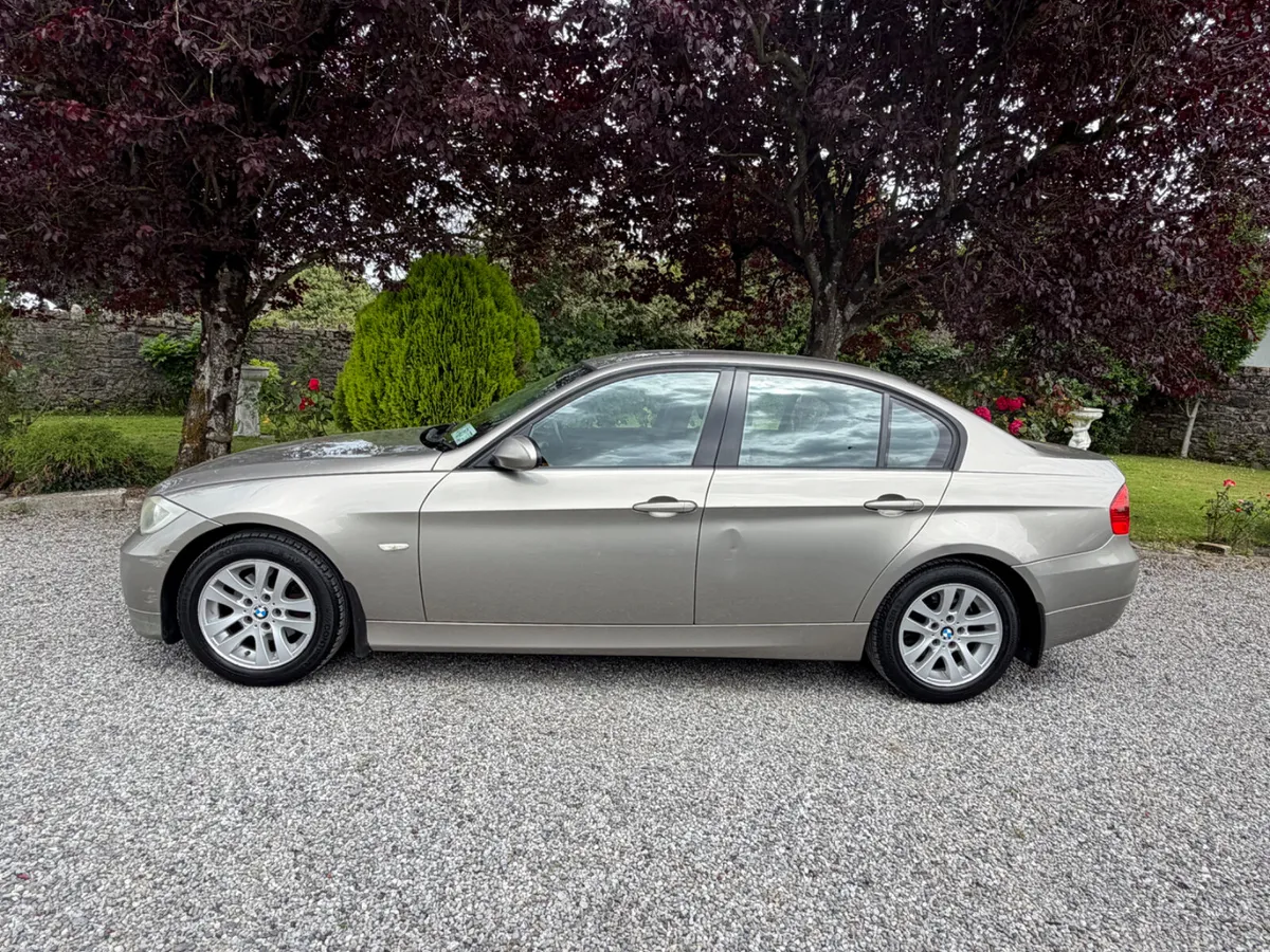 BMW 3-Series Automatic - Image 6
