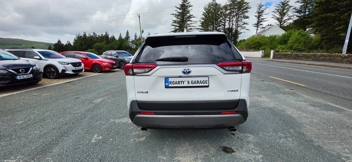 Toyota RAV4 Design Hybrid AWD 2019 - Image 5