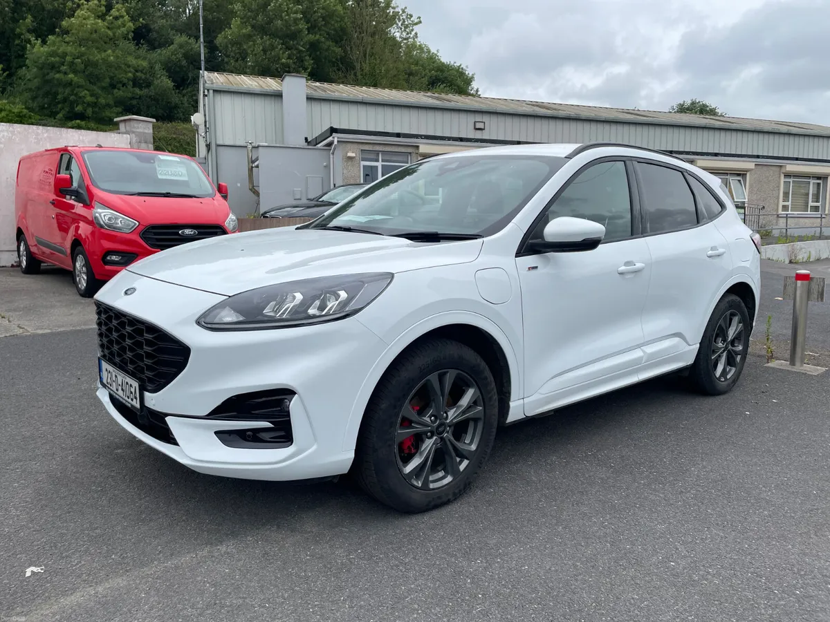 Ford Kuga ST-Line Plug In Petrol Hybrid 2.5PHEV - Image 2