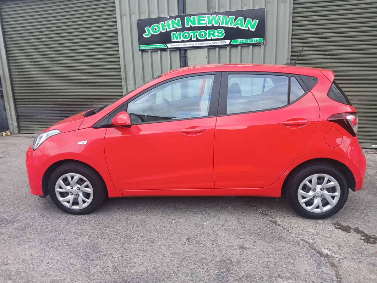 Hyundai i10 automatic 2018 low mileage ! - Image 2