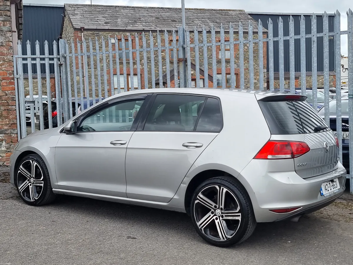 Auto Volkswagen Golf 2014 automatic 1.2L €5900 - Image 1