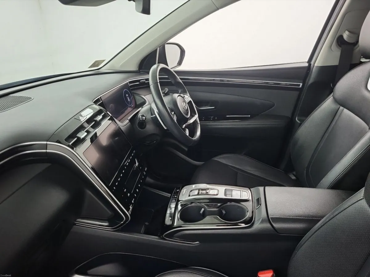 Hyundai Tucson 2WD Executive Plus HEV Auto - Image 4