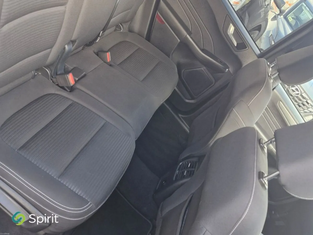 Ford Kuga 2.5 Duratec 225PS PHEV Titanium Auto - Image 5