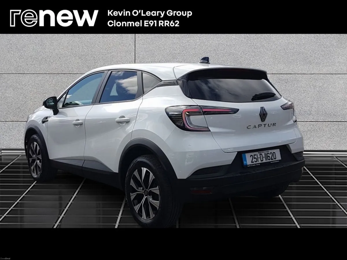 Renault Captur Evolution TCe 90 Manual - Image 3