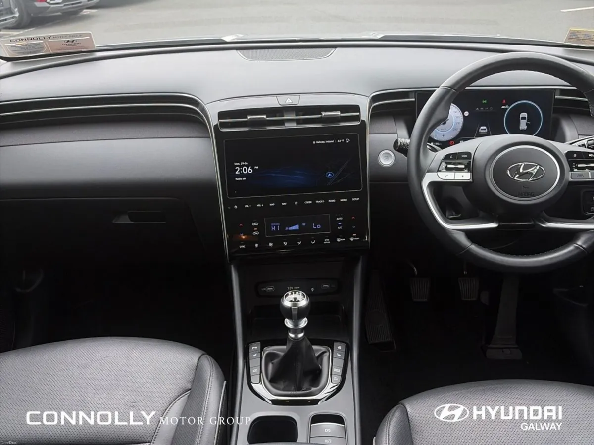 Hyundai Tucson 2WD Executive Plus - Image 4