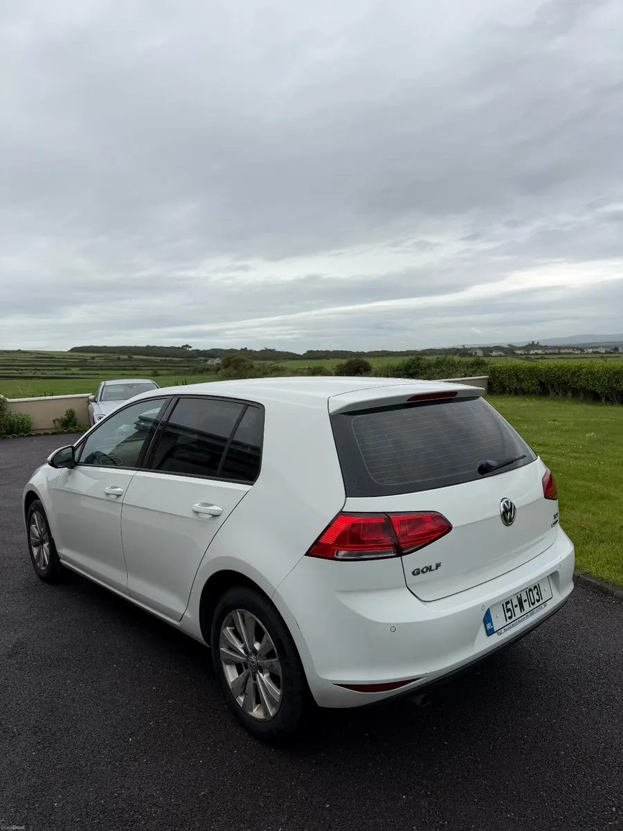 White Volkswagen Golf Comfortline 1.6 TDI Manual - Image 3