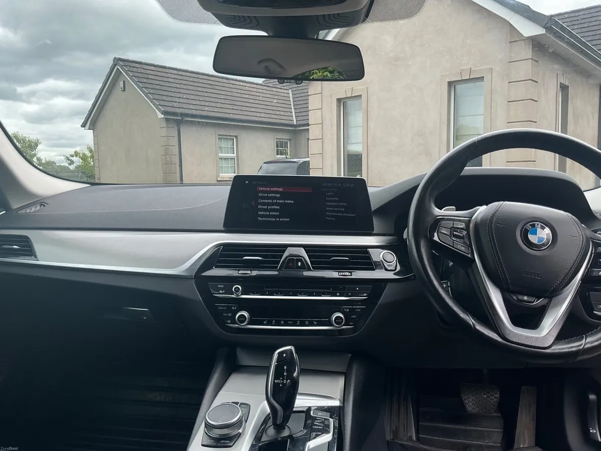 BMW 5-Series 2017 - Image 4