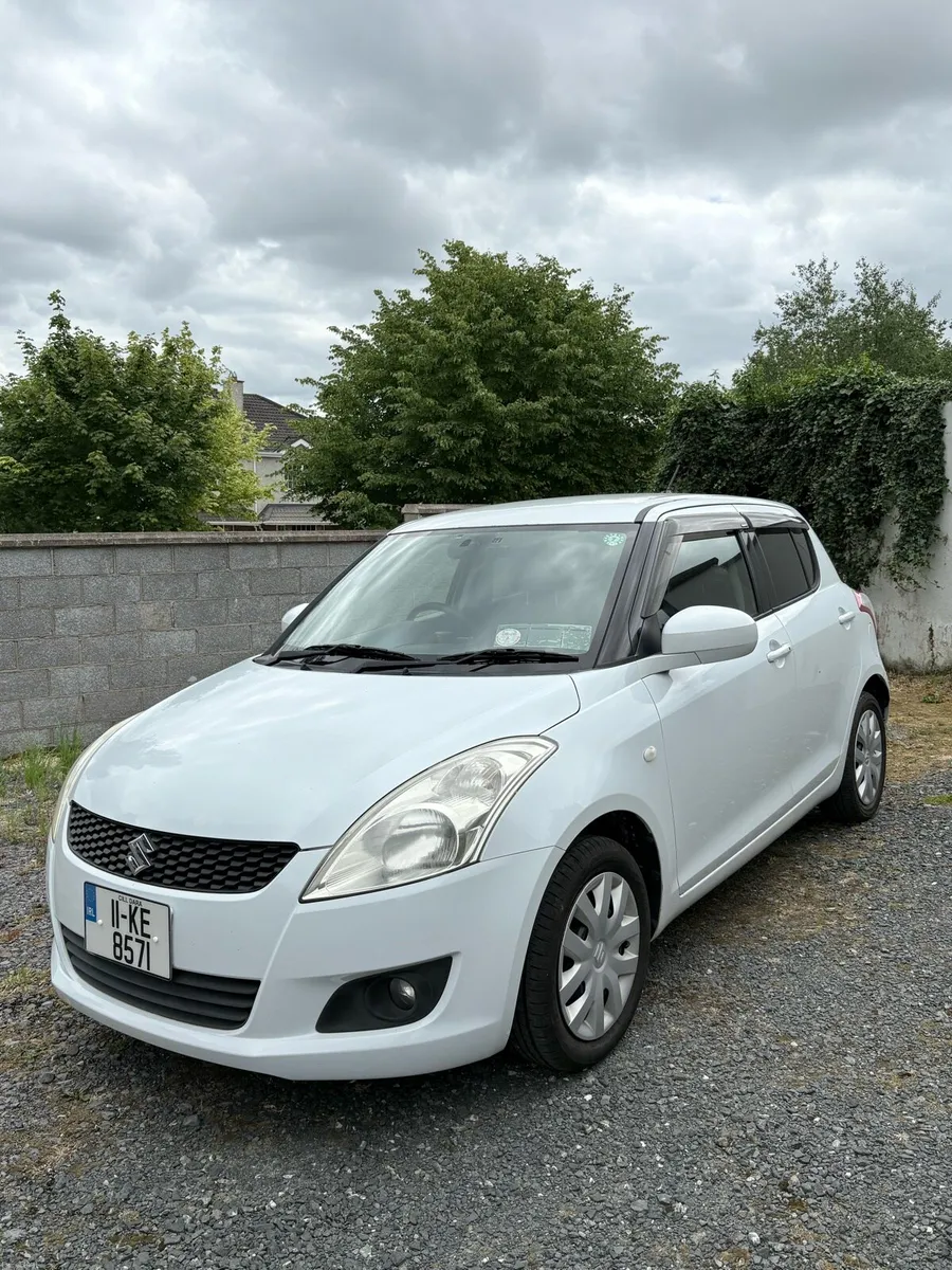 Suzuki Swift 2011 Automatic - Image 2