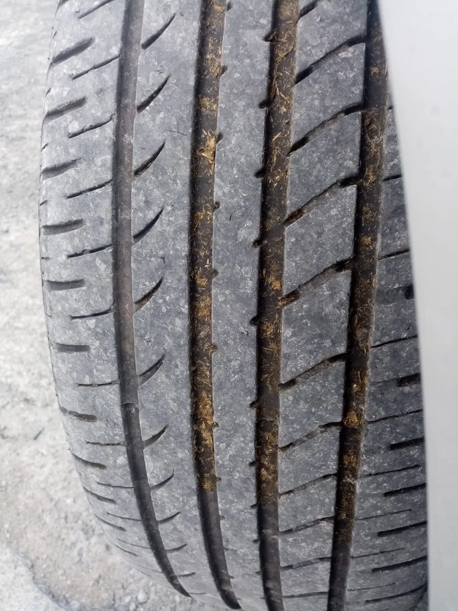 Car - Image 5