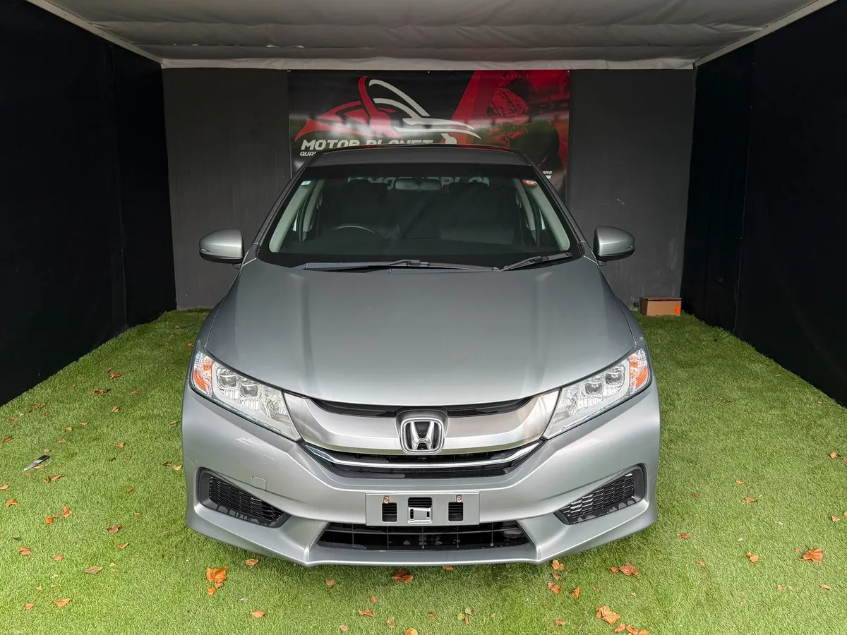 HONDA GRACE 2015 AUTOMATIC ONLY 34K Miles!! - Image 1