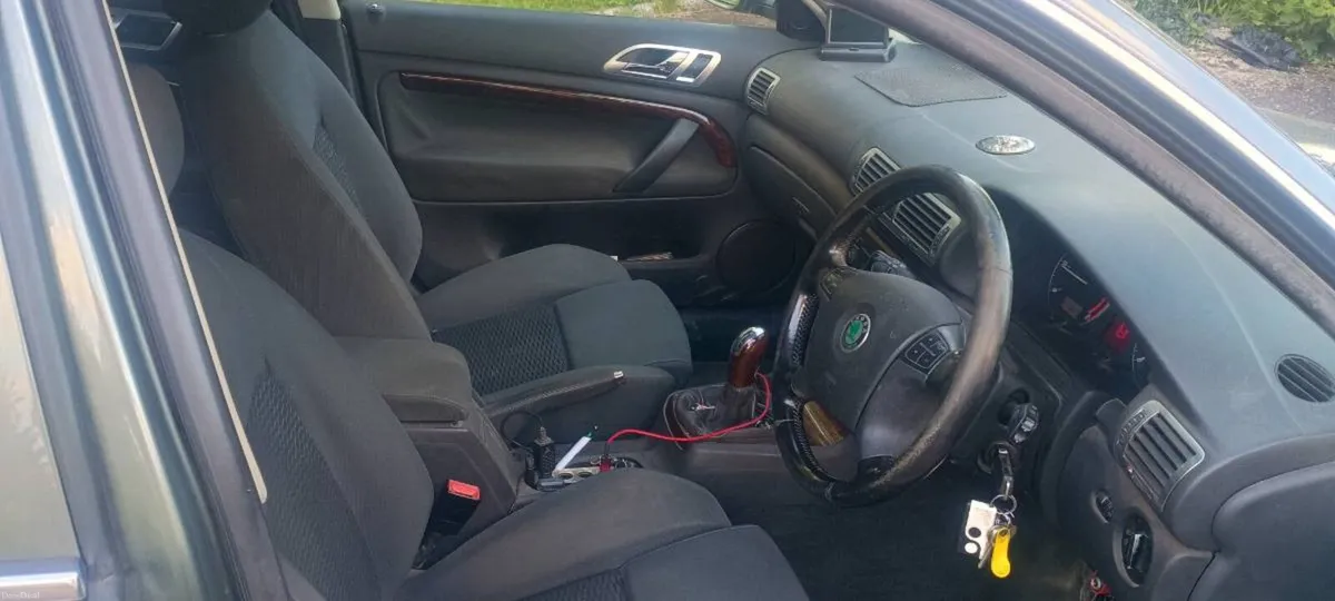 Car for sale - Image 2