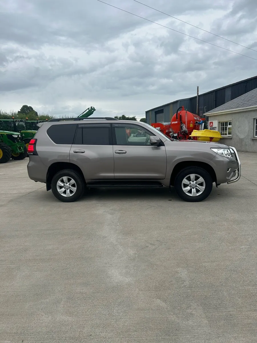 Toyota Landcruiser - Image 1