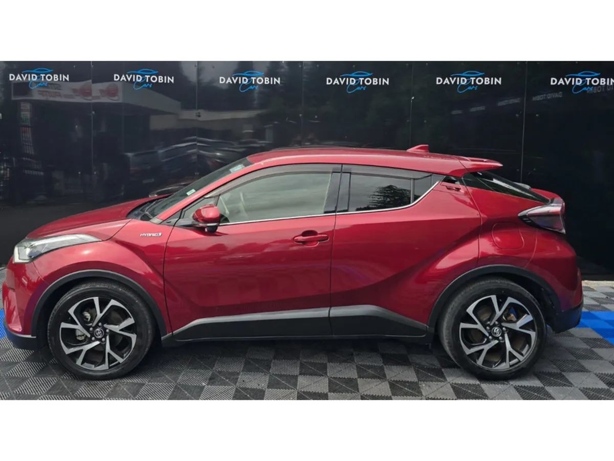 Toyota C-HR 1.8 PETROL HYBRID AUTO - Image 6