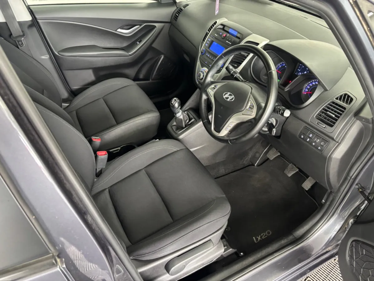 Hyundai ix20 DELUXE 5DR PETRL - Image 5