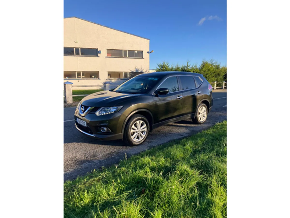Nissan X-Trail 1.6 DSL SV TP 7 SEAT E E6 4DR - Image 1