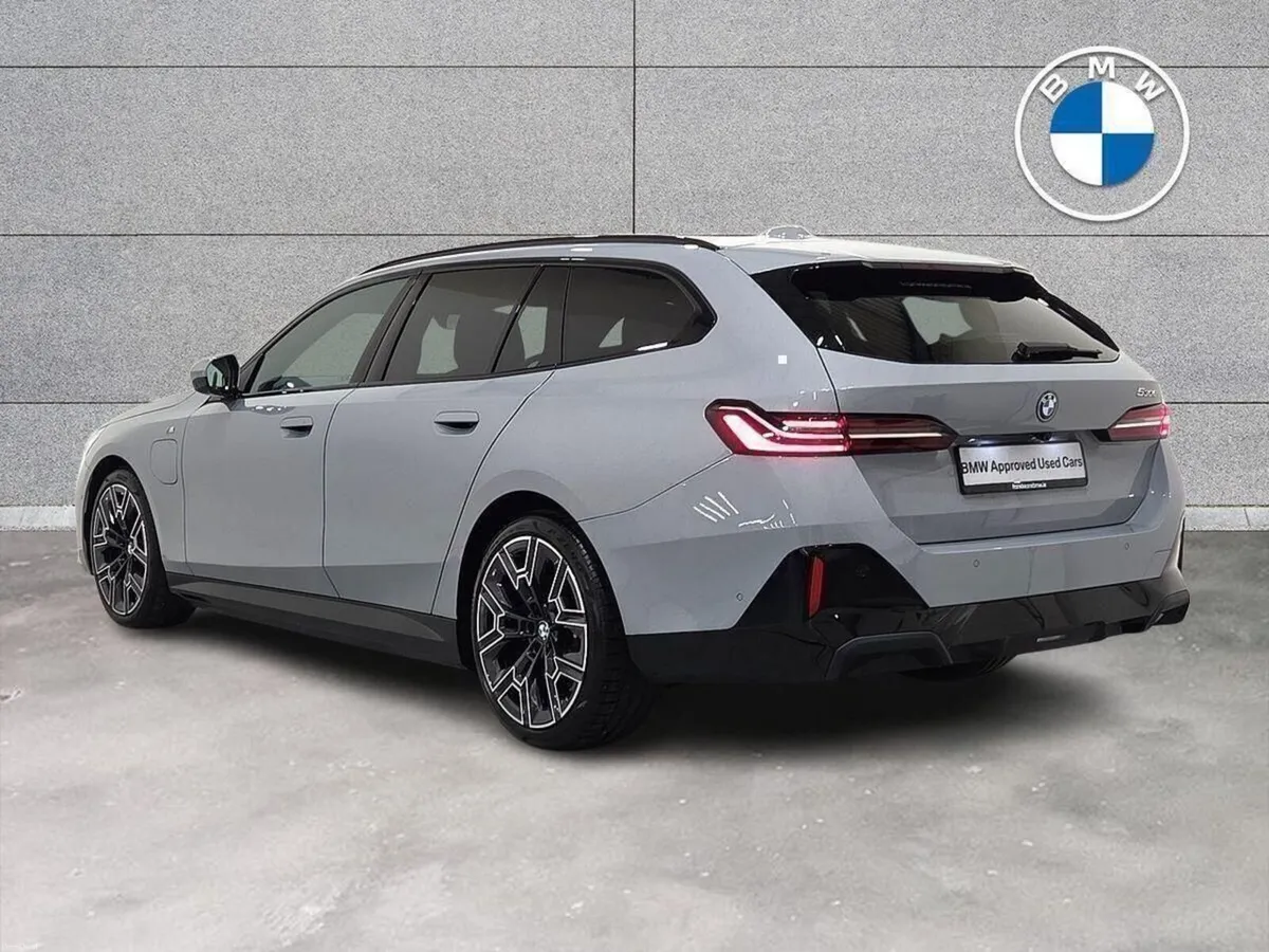 BMW 5-Series 530e M Sport Touring - Image 3