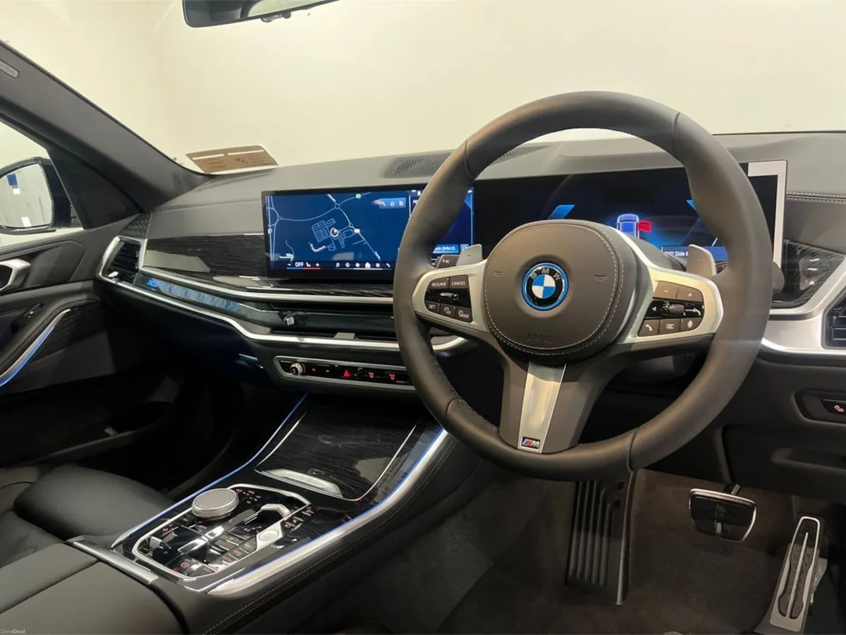 BMW X5 xDrive50e M Sport PRO PACK / PAN SUNROOF / - Image 6