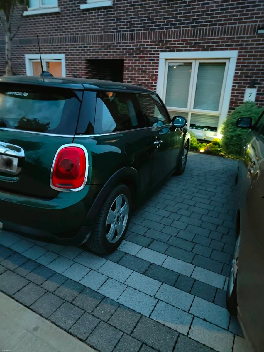 Mini One,Green,AT,2015,45K miles, Rev Cam, Carplay - Image 3