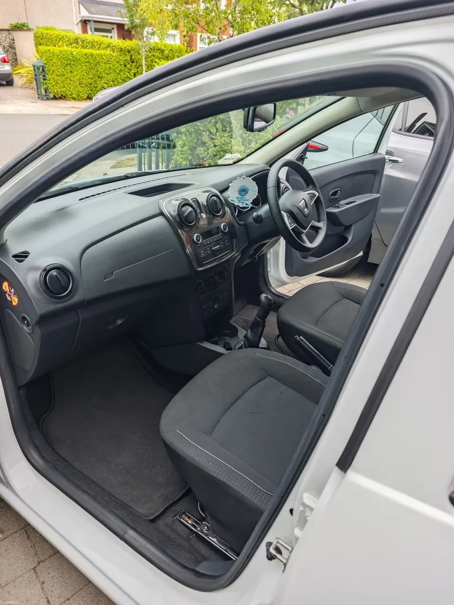 Dacia Sandero 2018 - Image 4