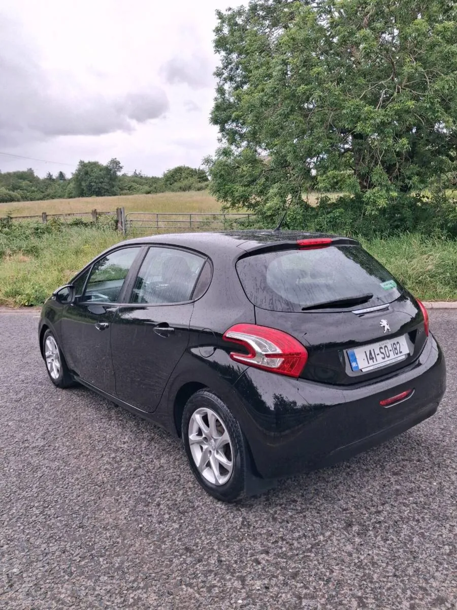 Peugot 208 1.4 diesel - Image 3