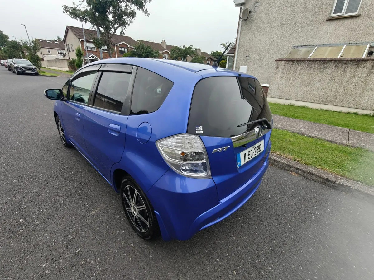 Honda Fit 2011 NEW NCT  Low mileage mint condition - Image 6