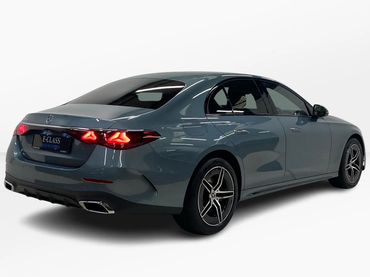 Mercedes-Benz E-Class E 300 de EQ Hybrid Technolog - Image 3