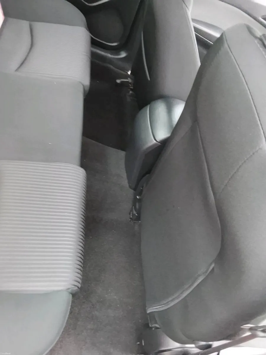 Mazda 3 - Image 5