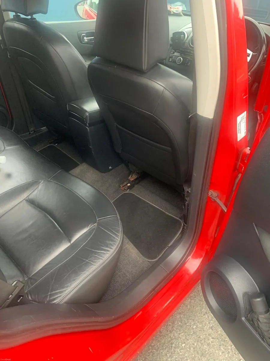 Car - Image 2