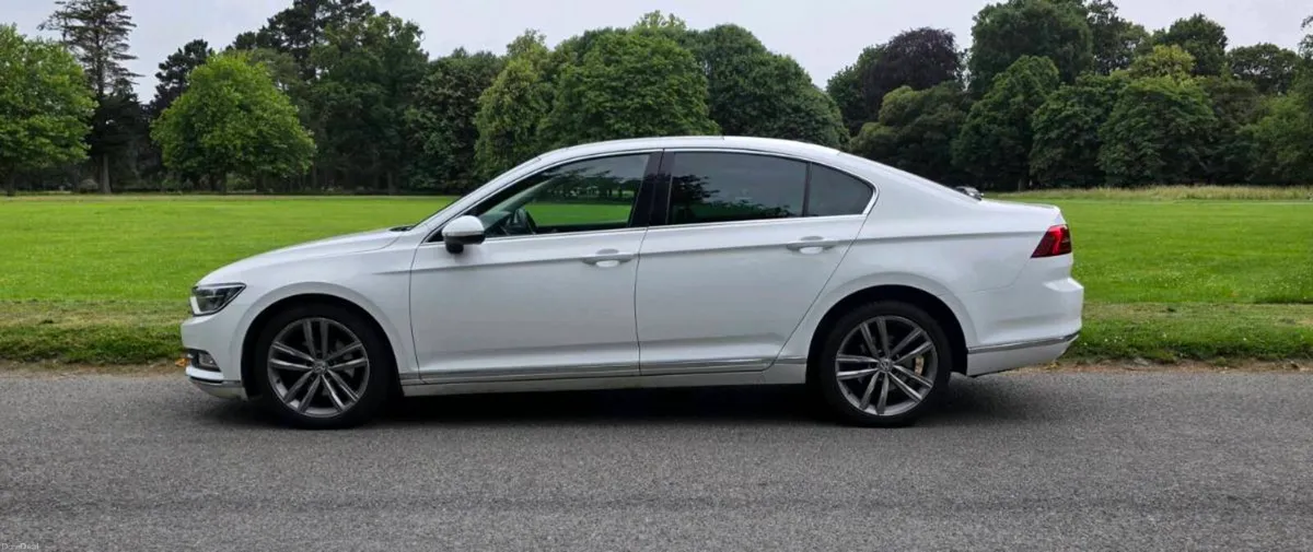 2017 VOLKSWAGEN PASSAT GT PAN ROOF NCT AUTO - Image 2