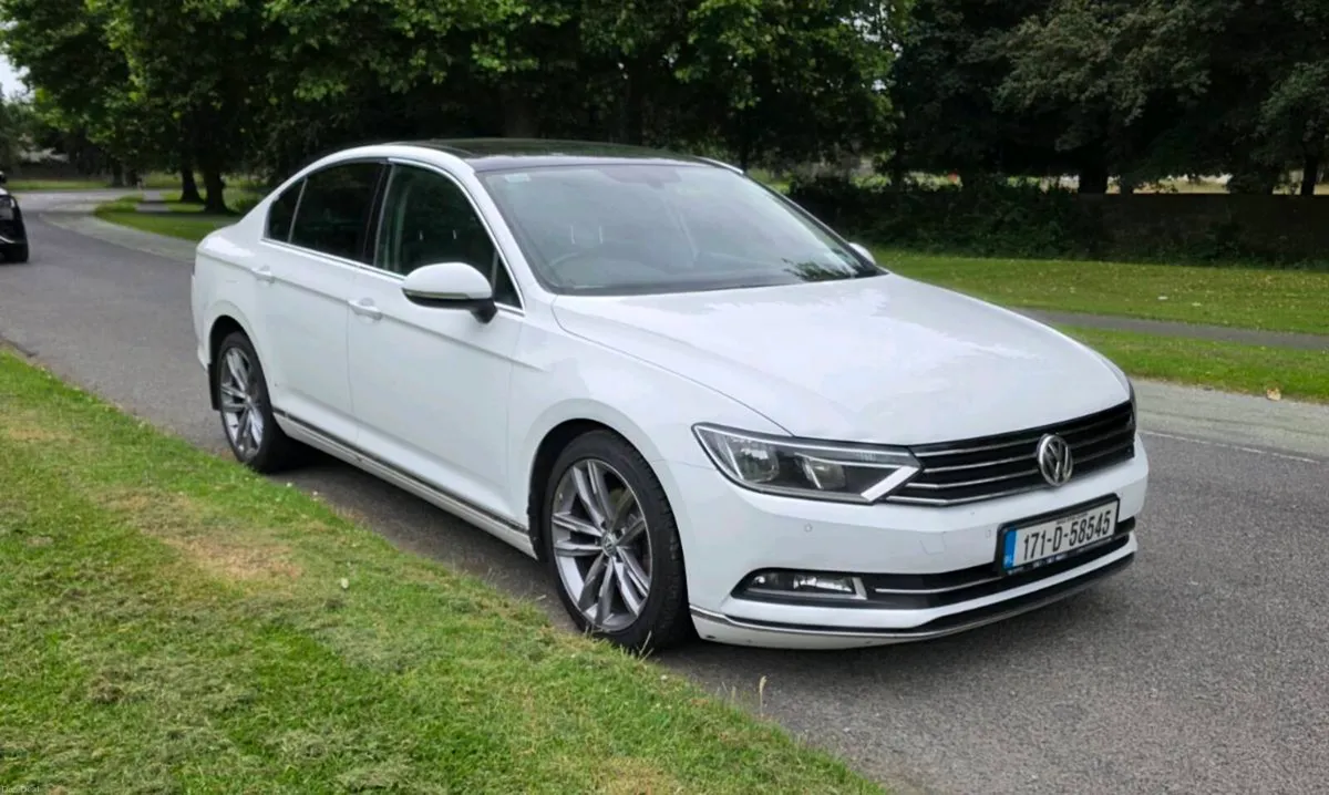 2017 VOLKSWAGEN PASSAT GT PAN ROOF NCT AUTO - Image 4