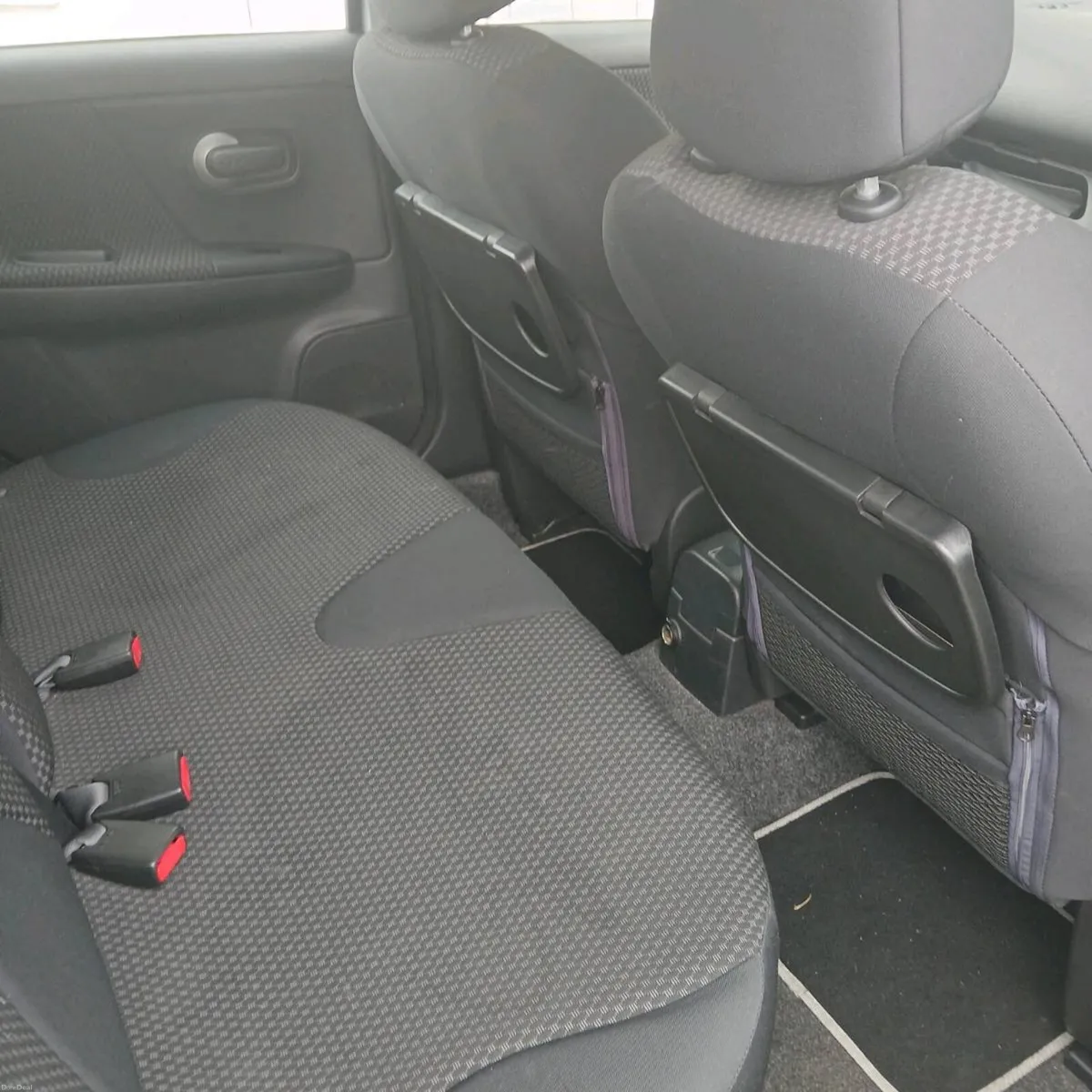 Car - Image 4