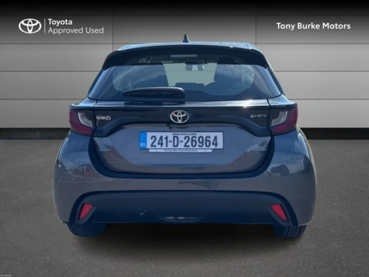 Toyota Yaris - Hybrid - New Generation - Luna Edit - Image 5