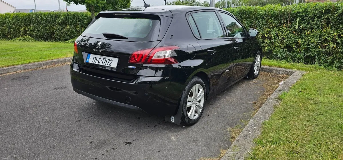 Peugeot 308 2017 - Image 2